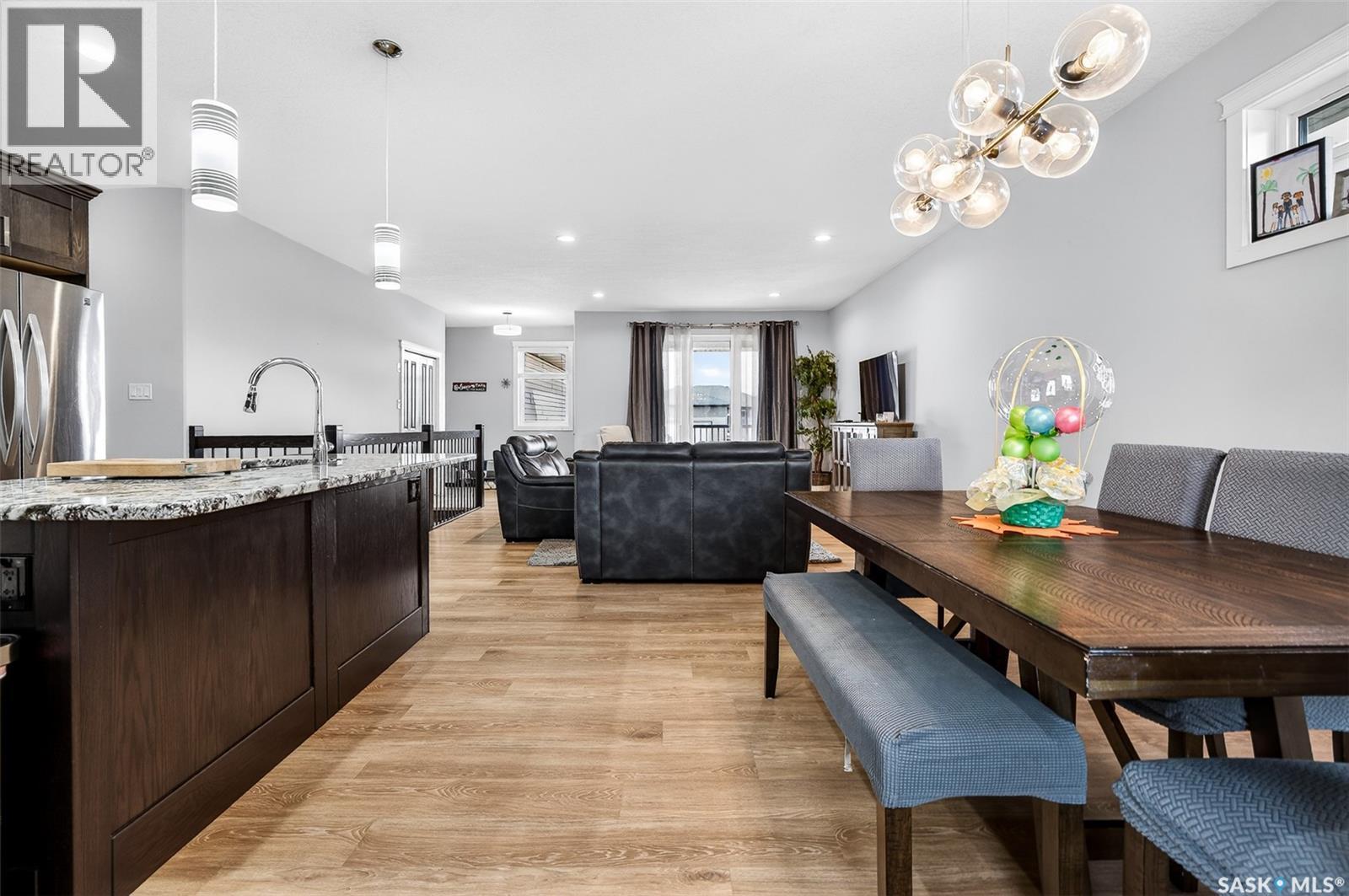 167 WELLINGTON DRIVE - 16