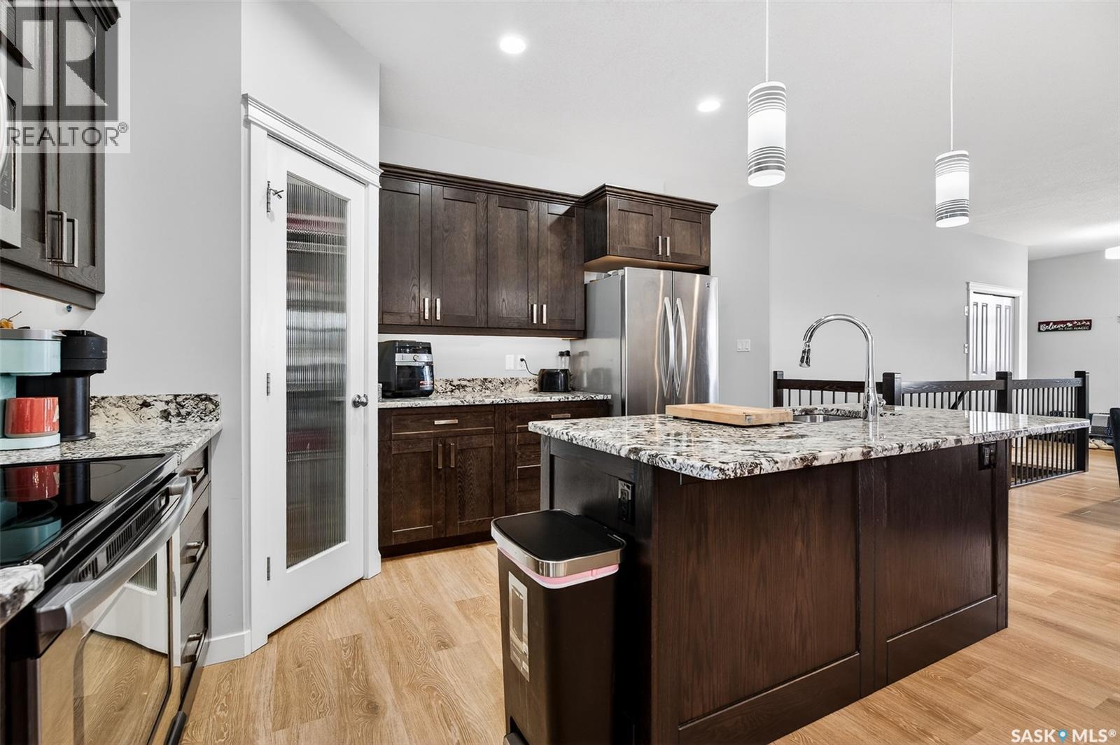 167 WELLINGTON DRIVE - 17