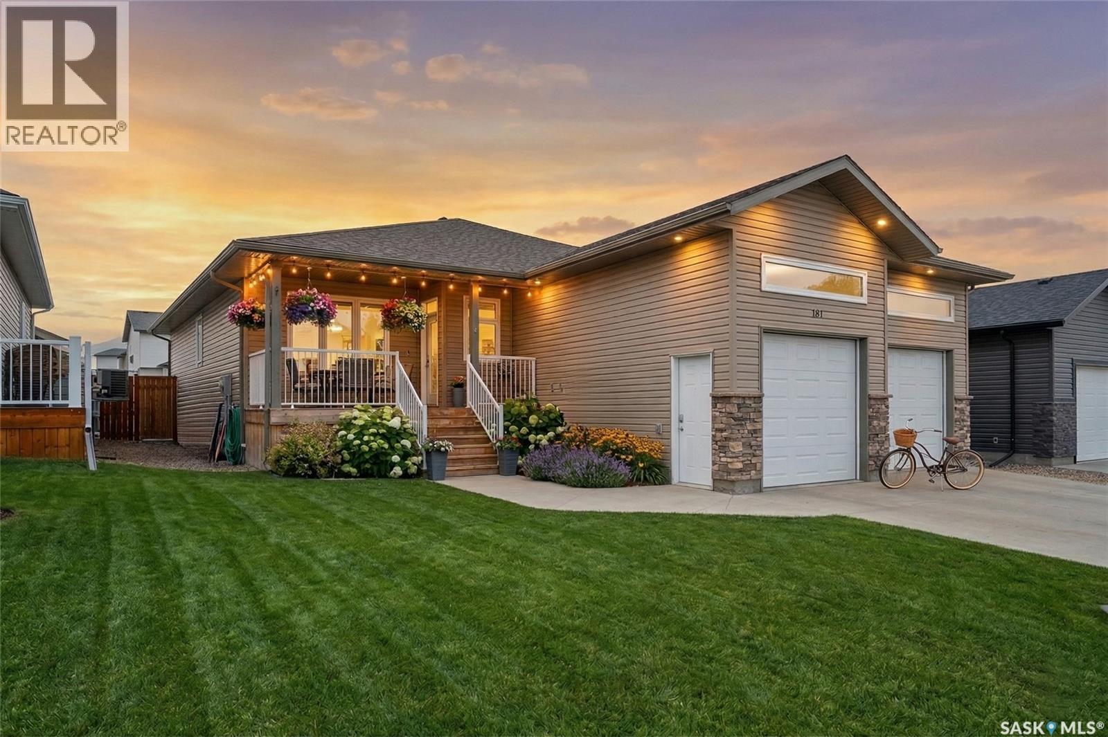 167 WELLINGTON DRIVE - Image 2