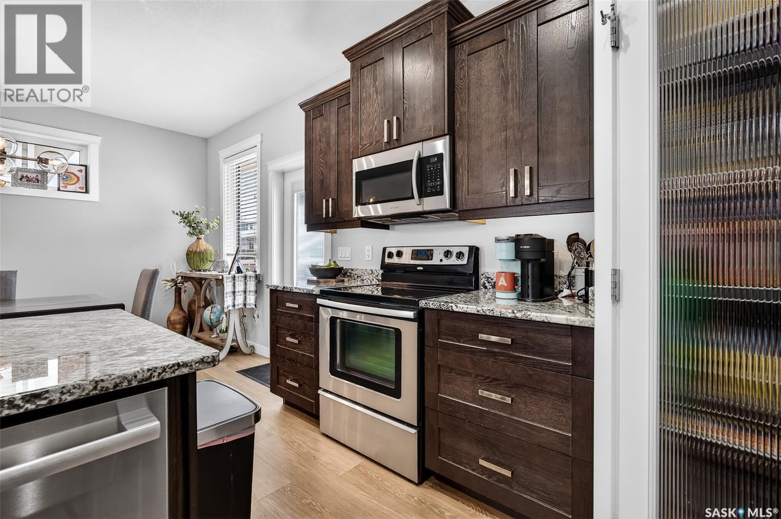 167 WELLINGTON DRIVE - 23