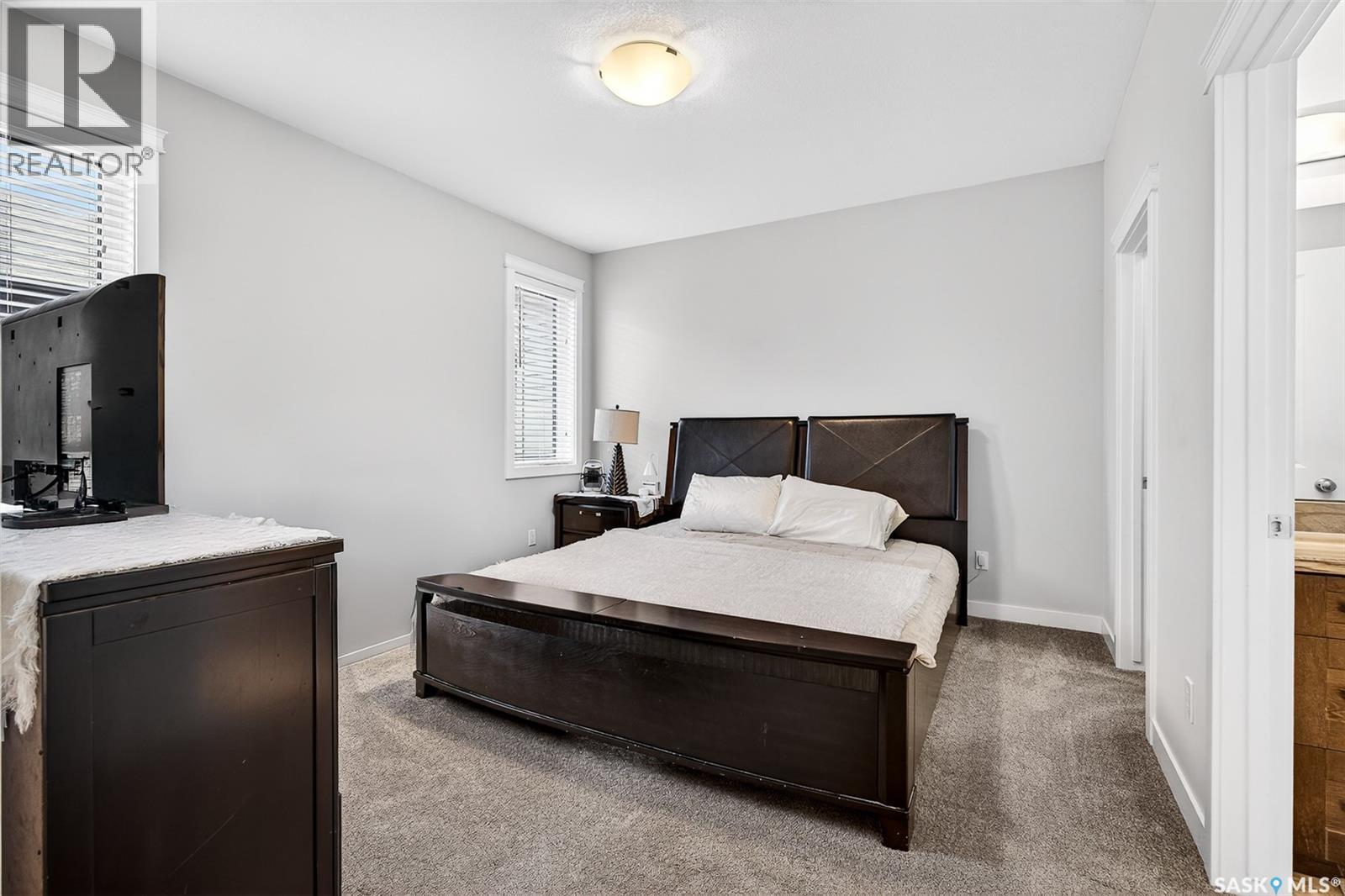 167 WELLINGTON DRIVE - 27