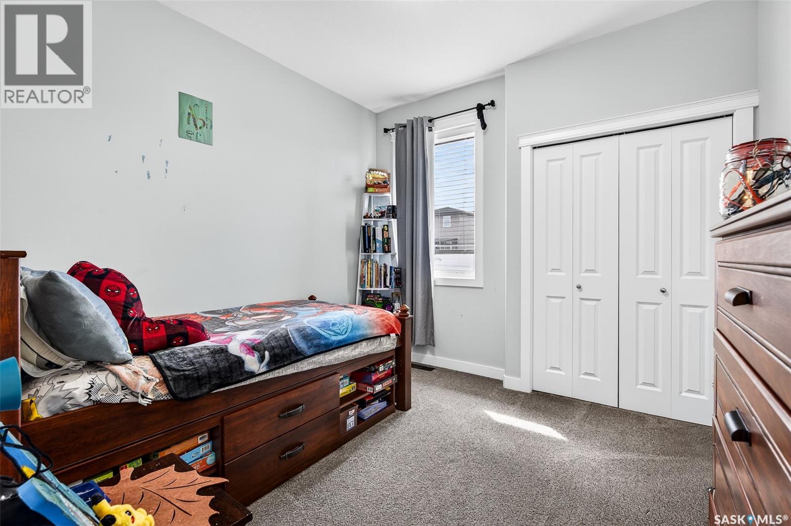 167 WELLINGTON DRIVE - 30