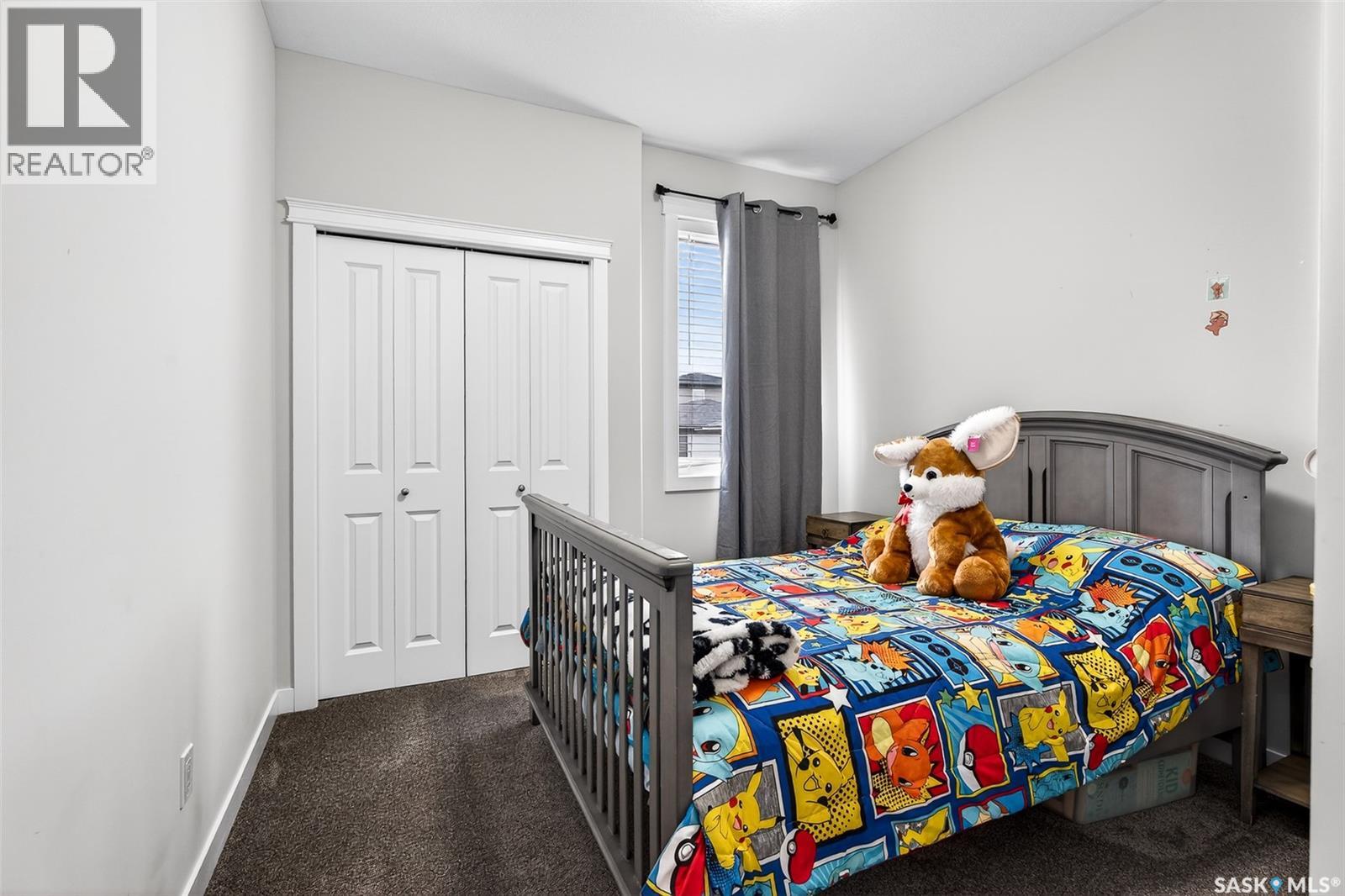 167 WELLINGTON DRIVE - 32