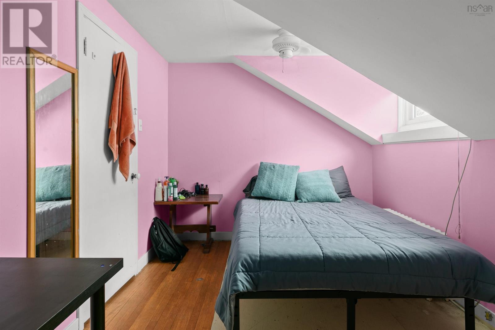 Property 28 of 43 of 1645 Oxford Street, 1647 Oxford Street