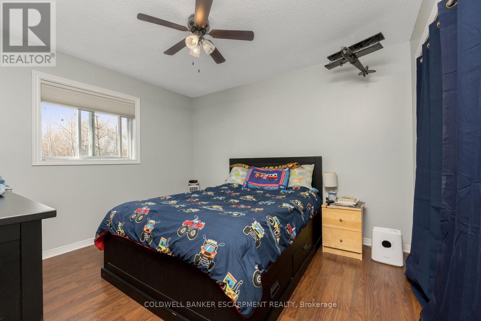 222 CHURCHILL ROAD N - 23