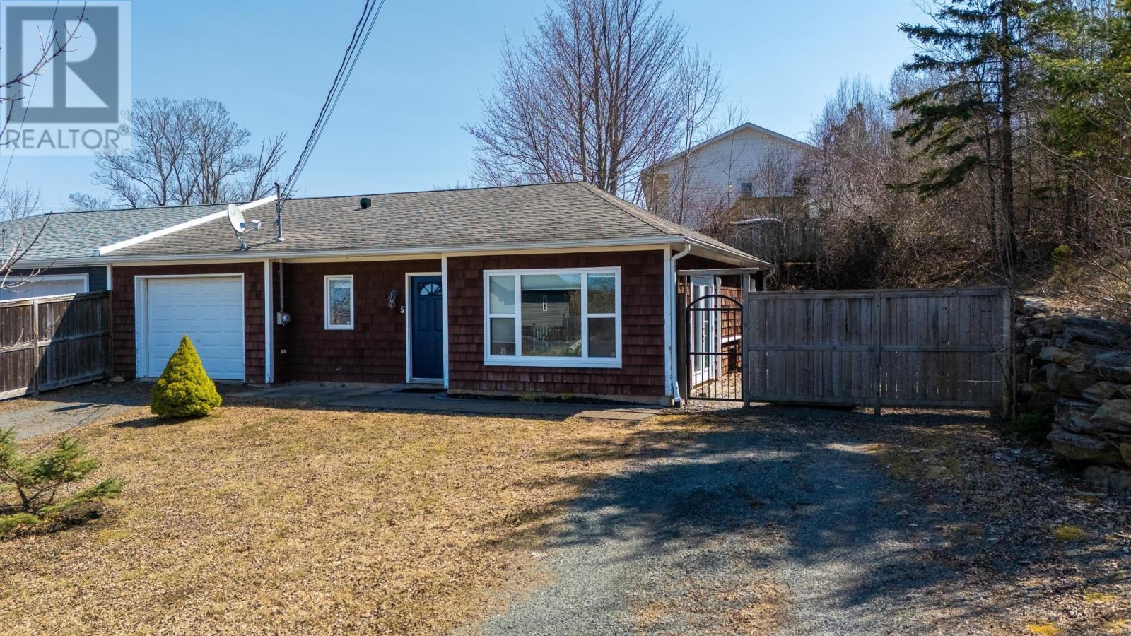 Property 15 of 21 of 5 Fowler Street