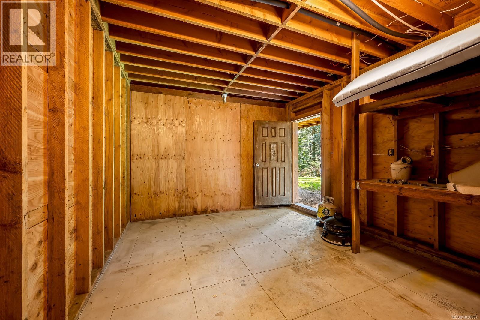 421 Whaletown Rd - 27