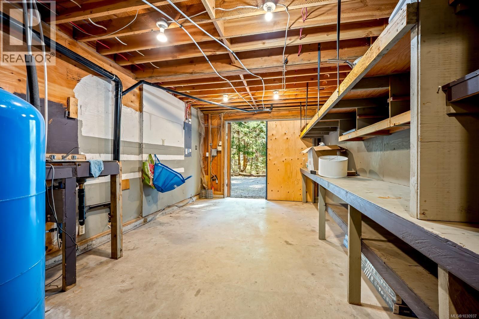 421 Whaletown Rd - 25