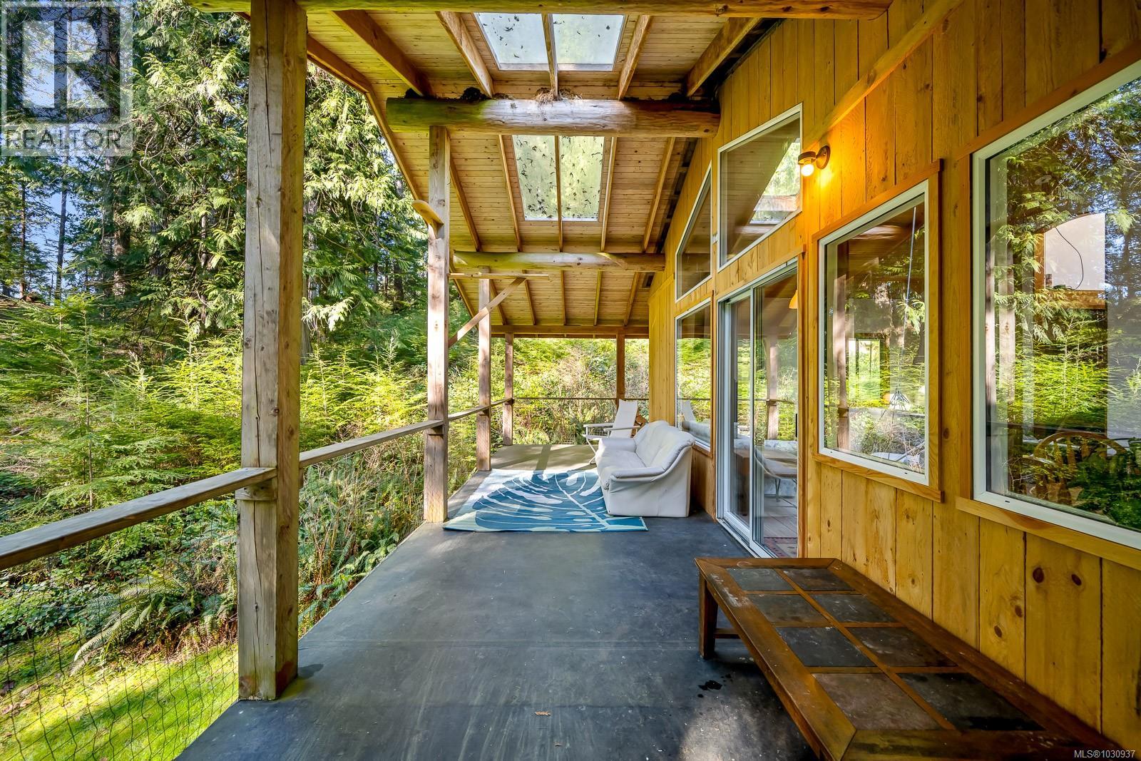 421 Whaletown Rd - 20