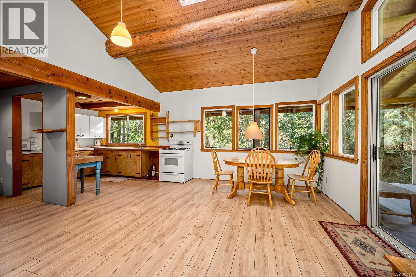 421 Whaletown Rd - 5