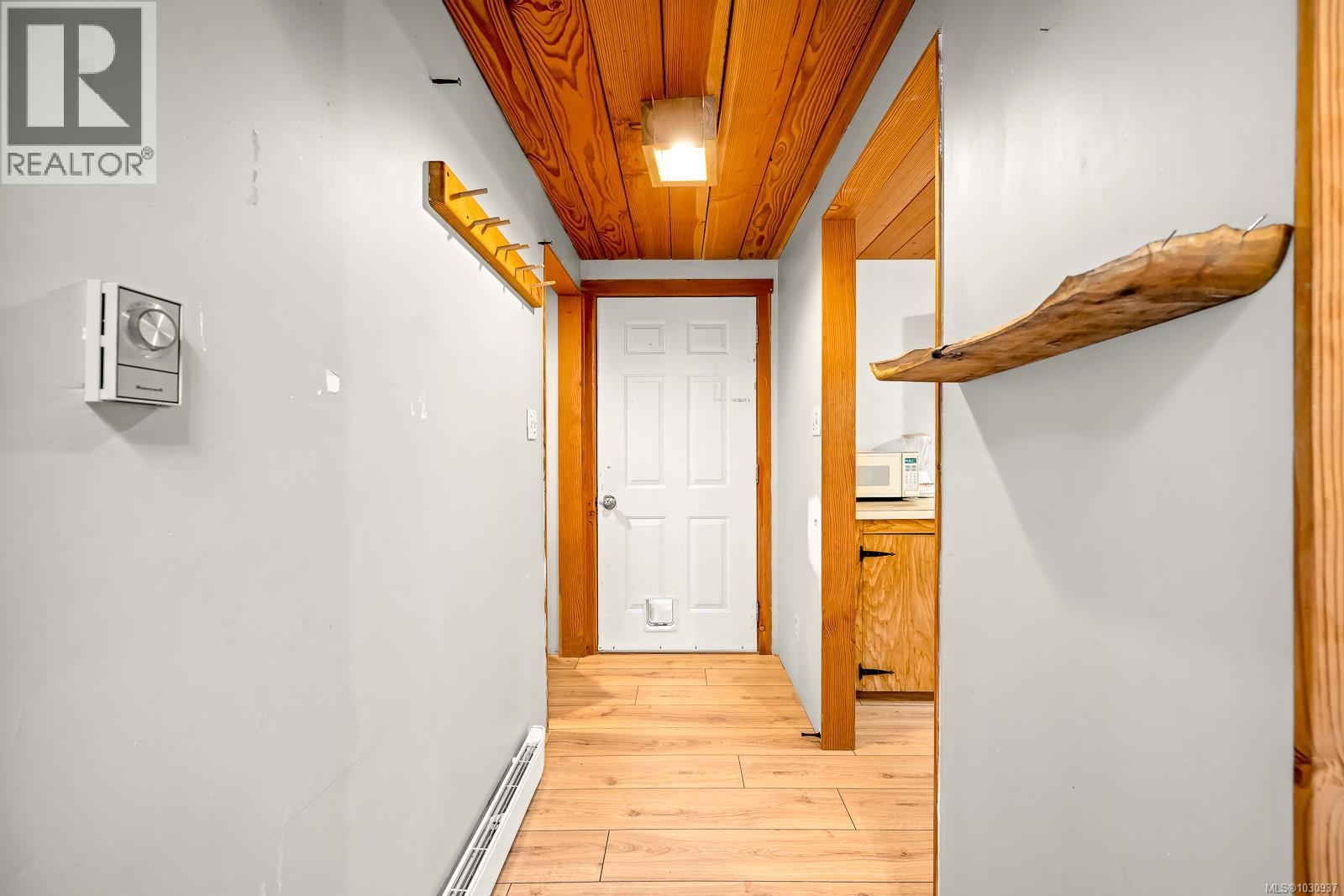 421 Whaletown Rd - 12