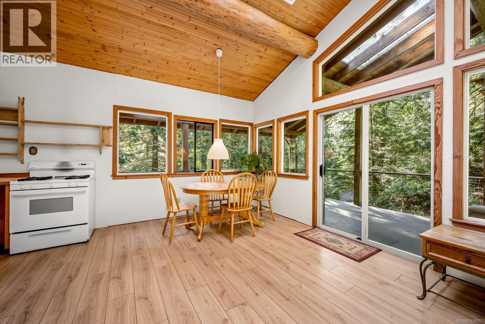 421 Whaletown Rd - 3