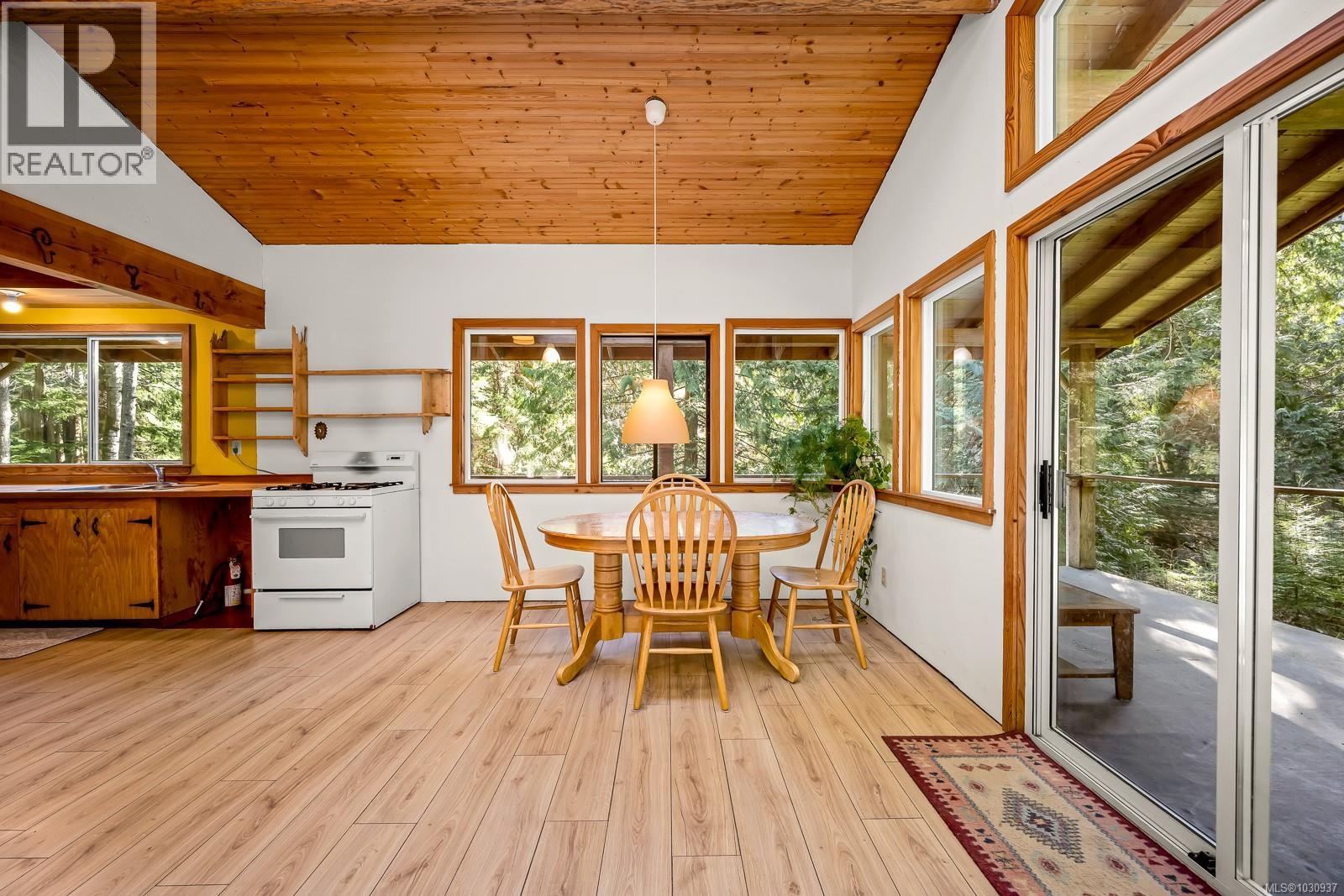 421 Whaletown Rd - 4