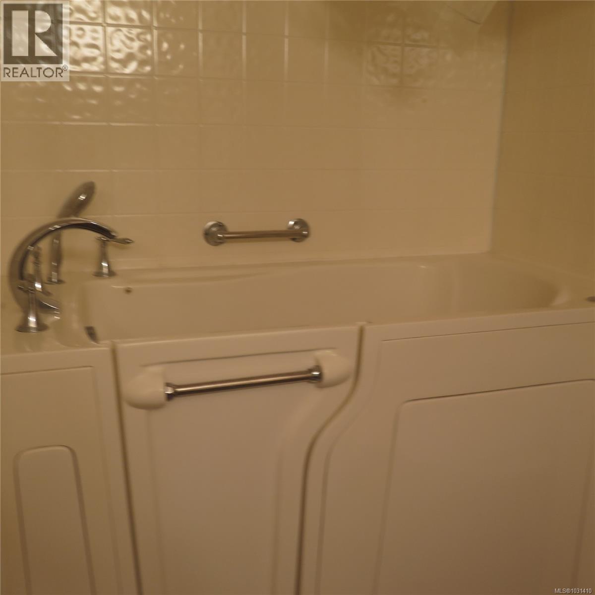 #37 10980 WESTDOWNE RD - 11