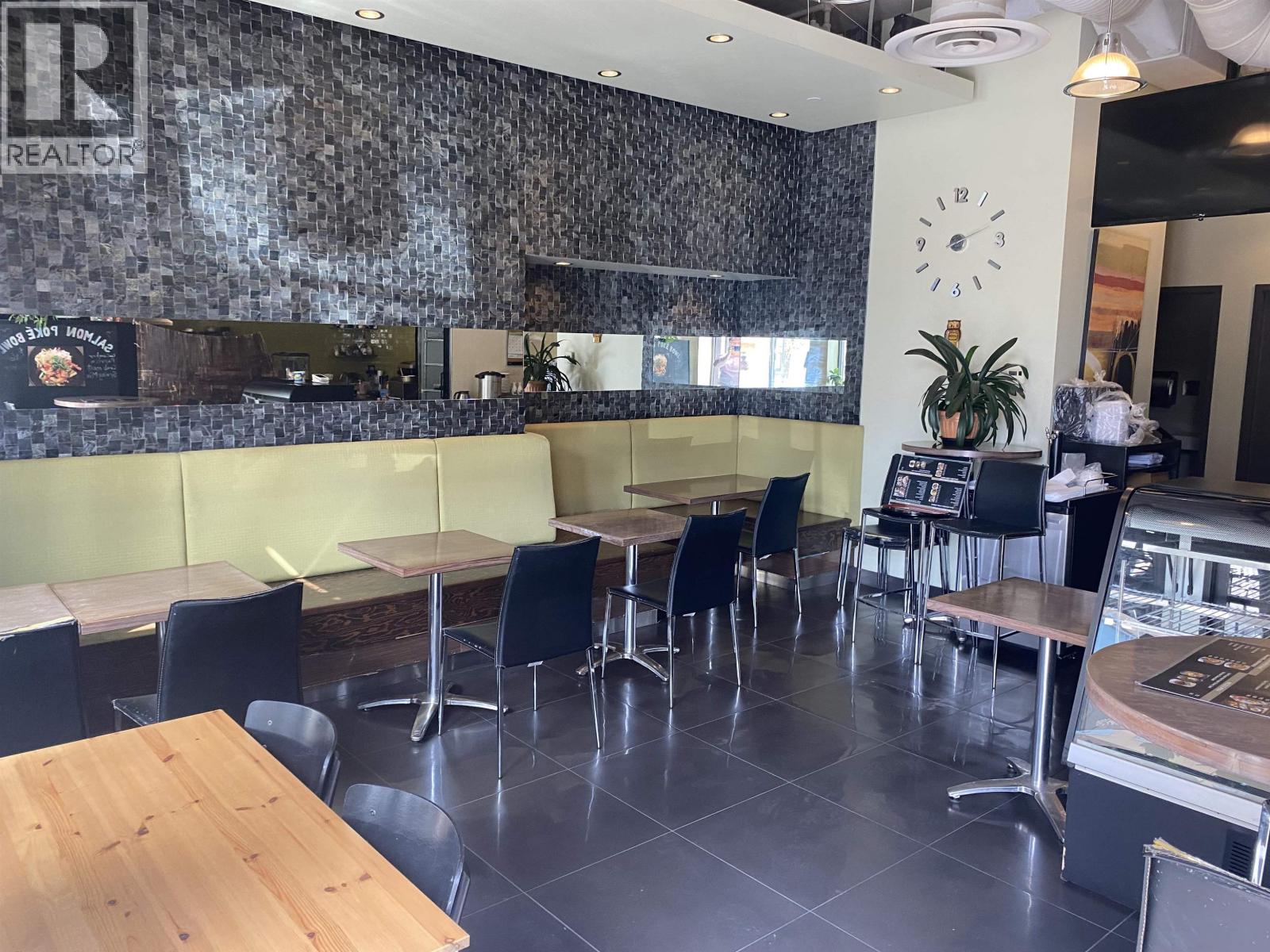 41 6TH STREET, New Westminster