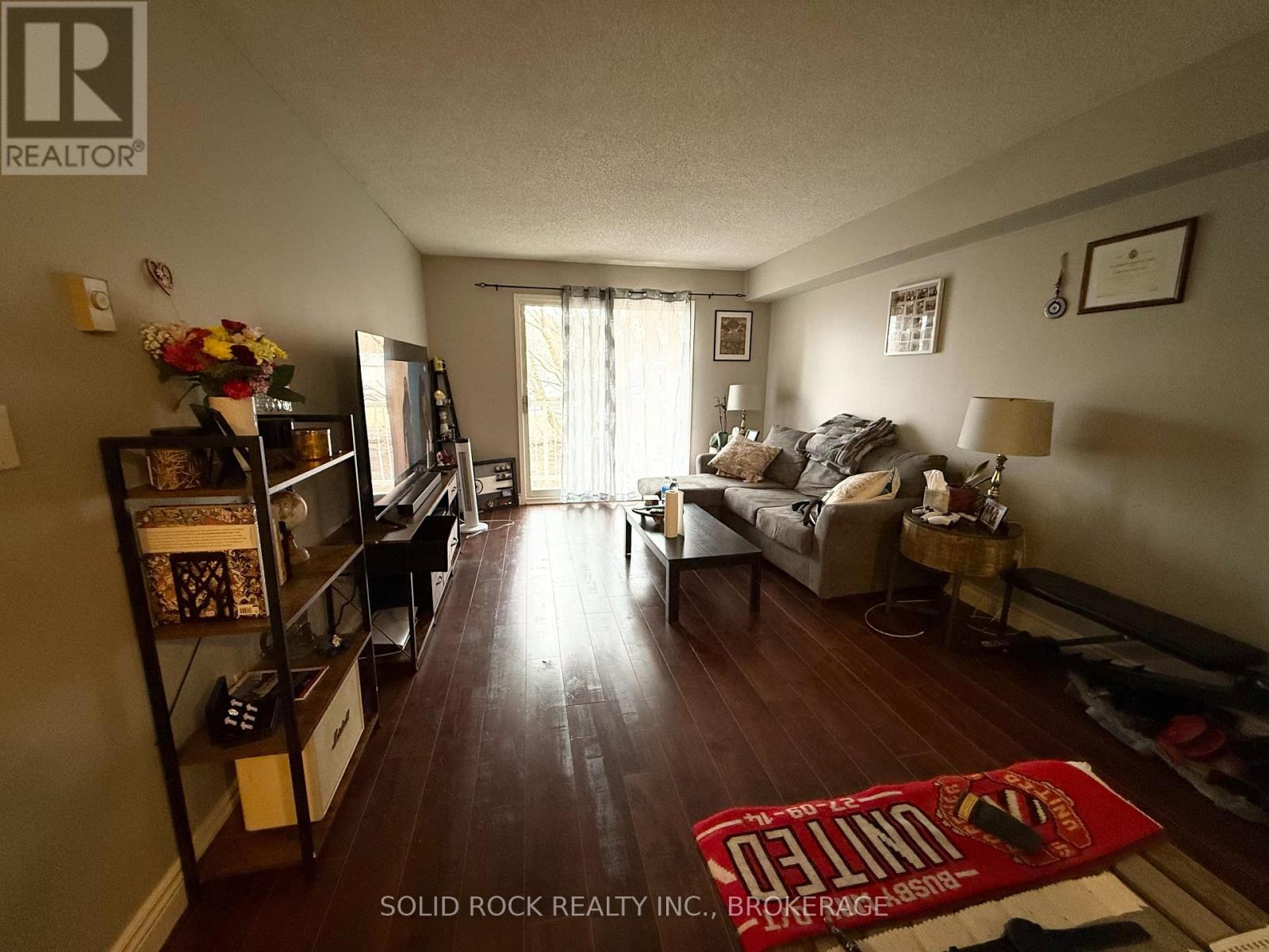 #213 310 KINGSDALE AVENUE - 11
