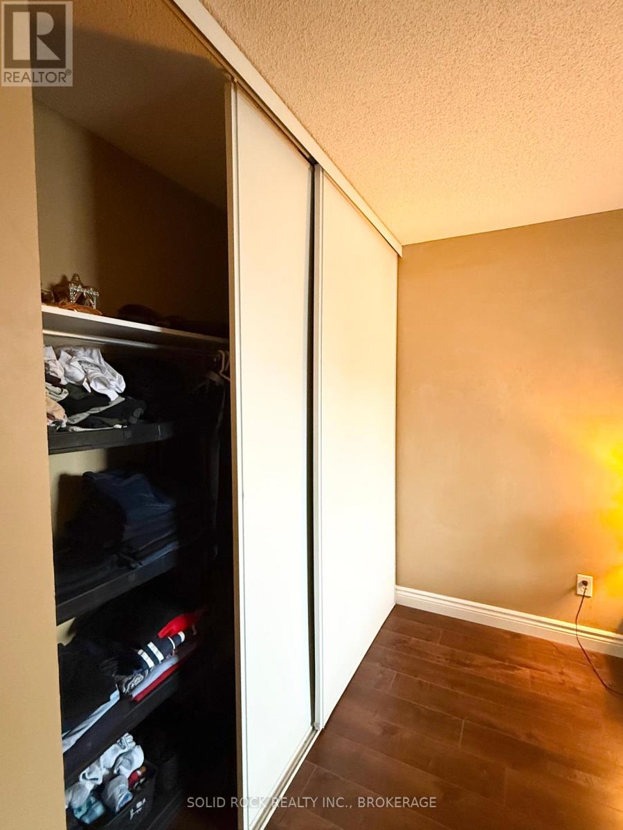 #213 310 KINGSDALE AVENUE - 14