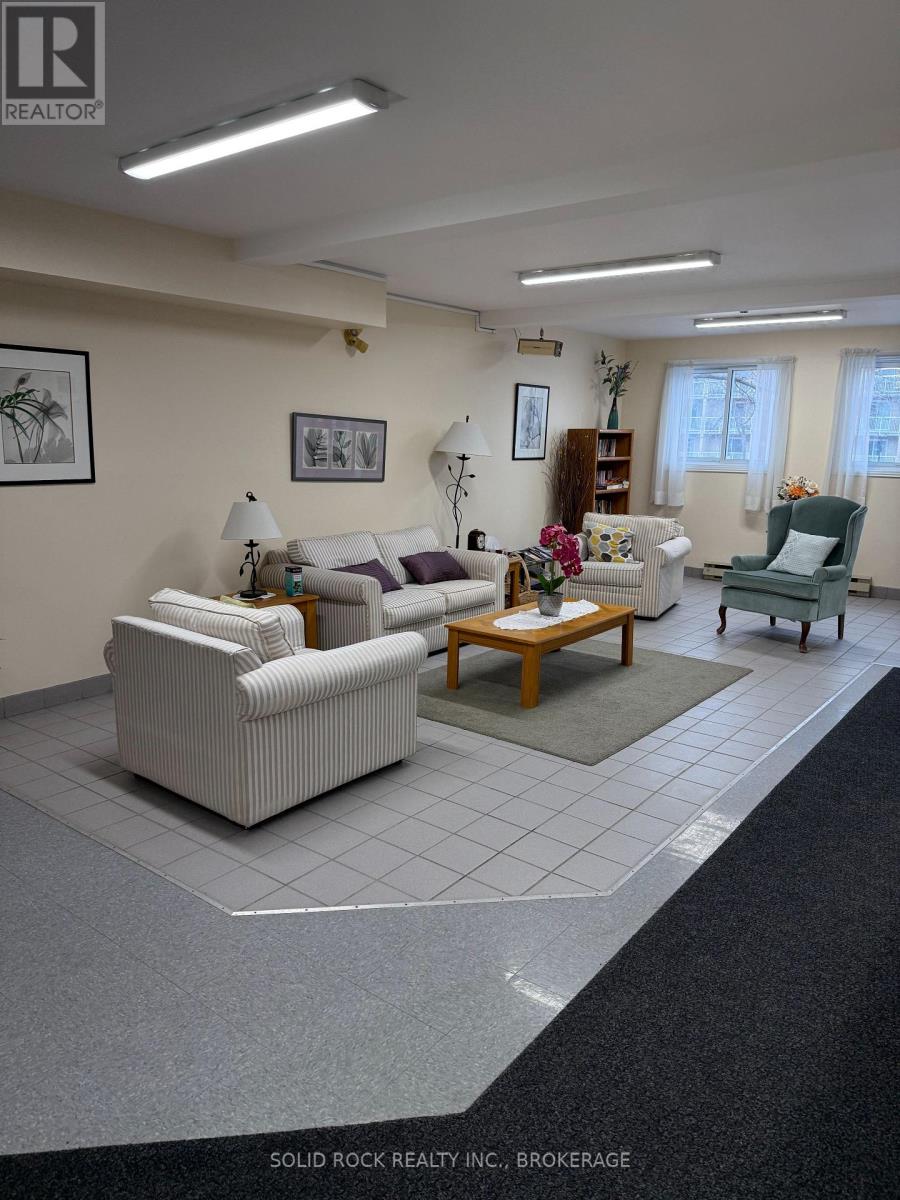 #213 310 KINGSDALE AVENUE - 26