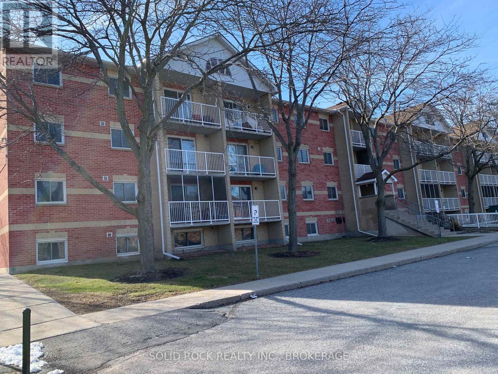 #213 310 KINGSDALE AVENUE - 4