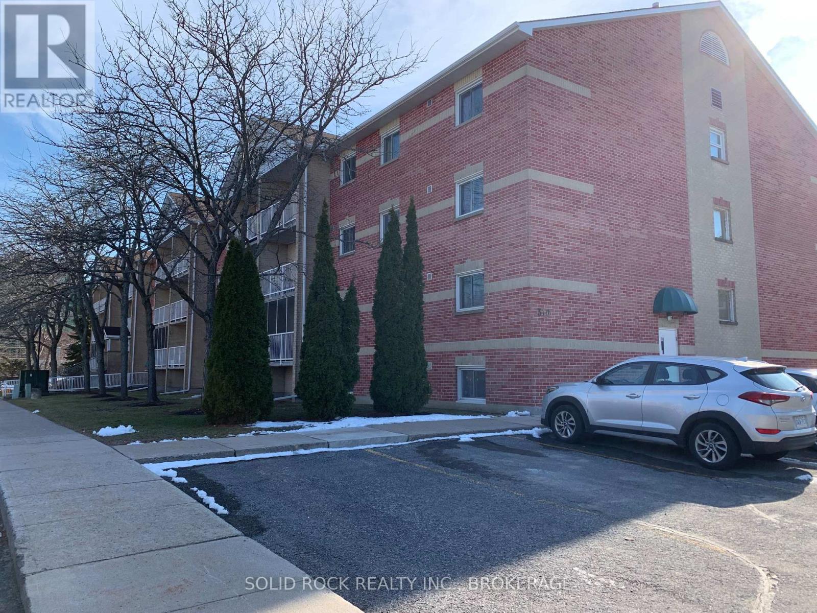 #213 310 KINGSDALE AVENUE - 6