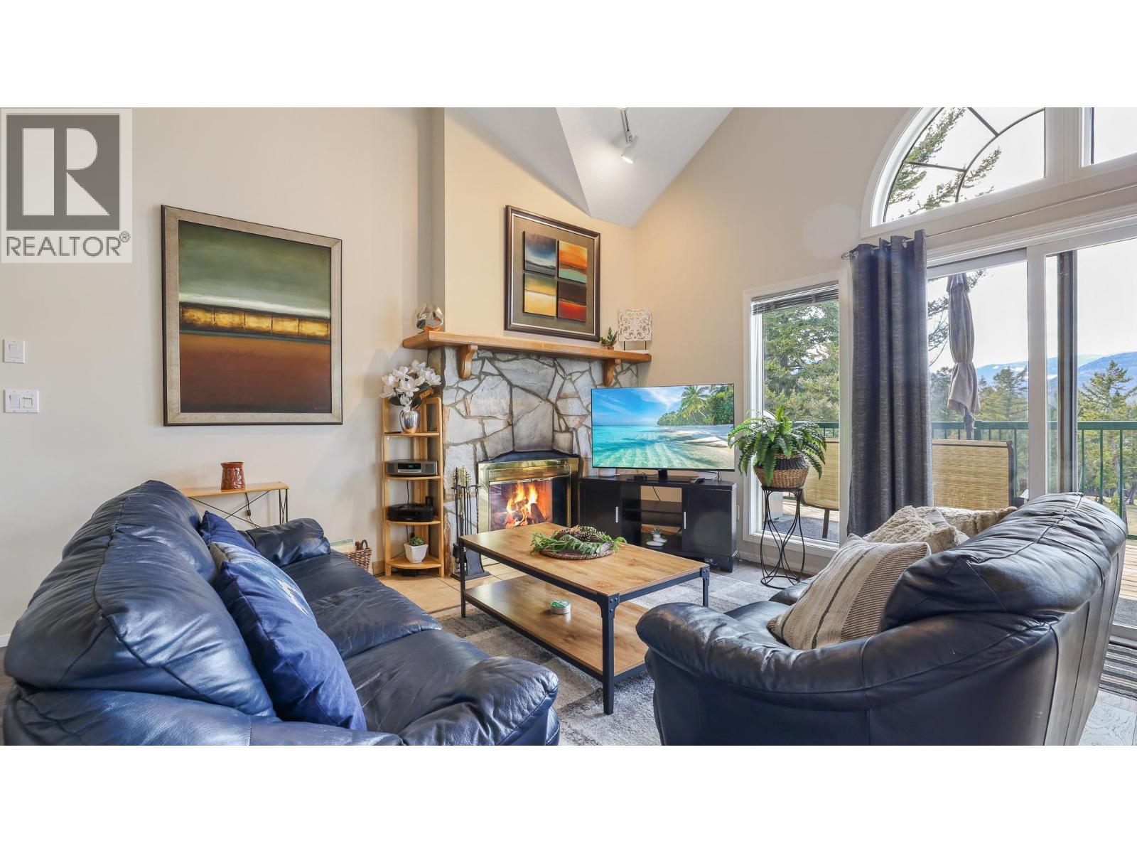 #301 5155 FAIRWAY DRIVE - Image 3