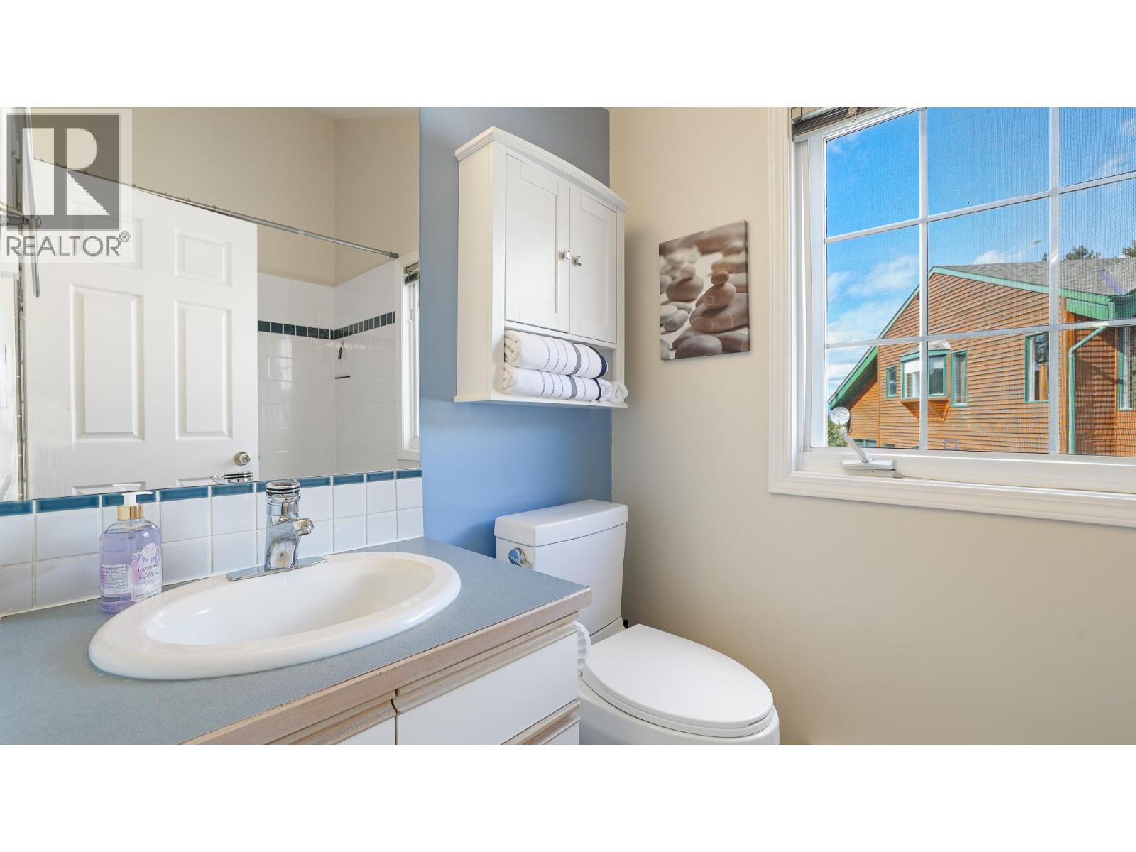 #301 5155 FAIRWAY DRIVE - 27