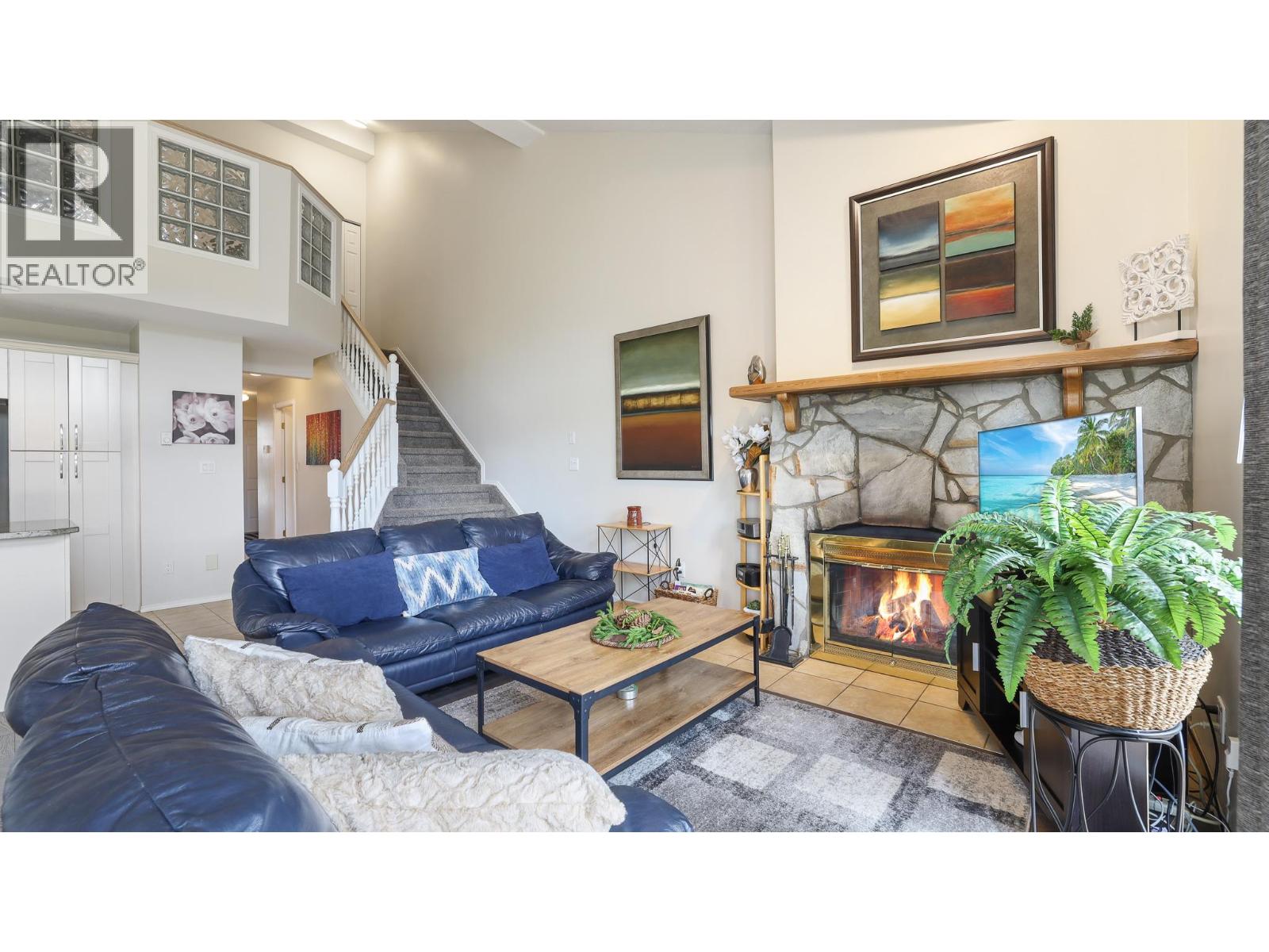 #301 5155 FAIRWAY DRIVE - 9