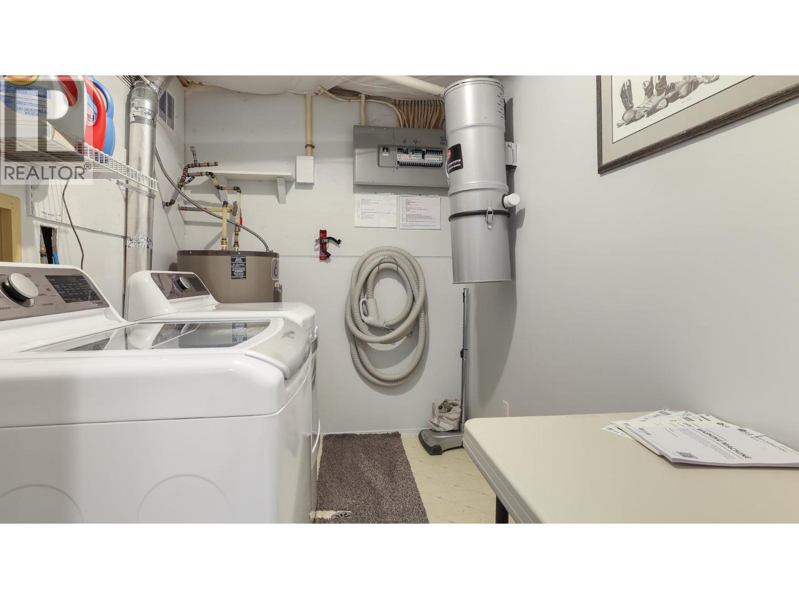 #301 5155 FAIRWAY DRIVE - 40