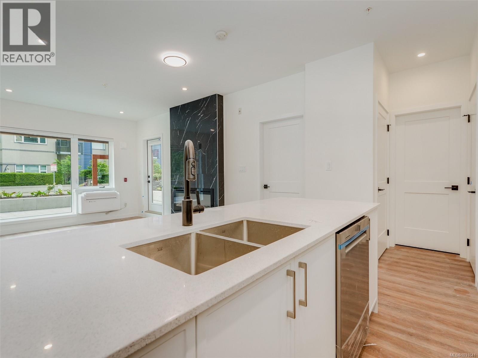 #413 654 Granderson Rd - 8