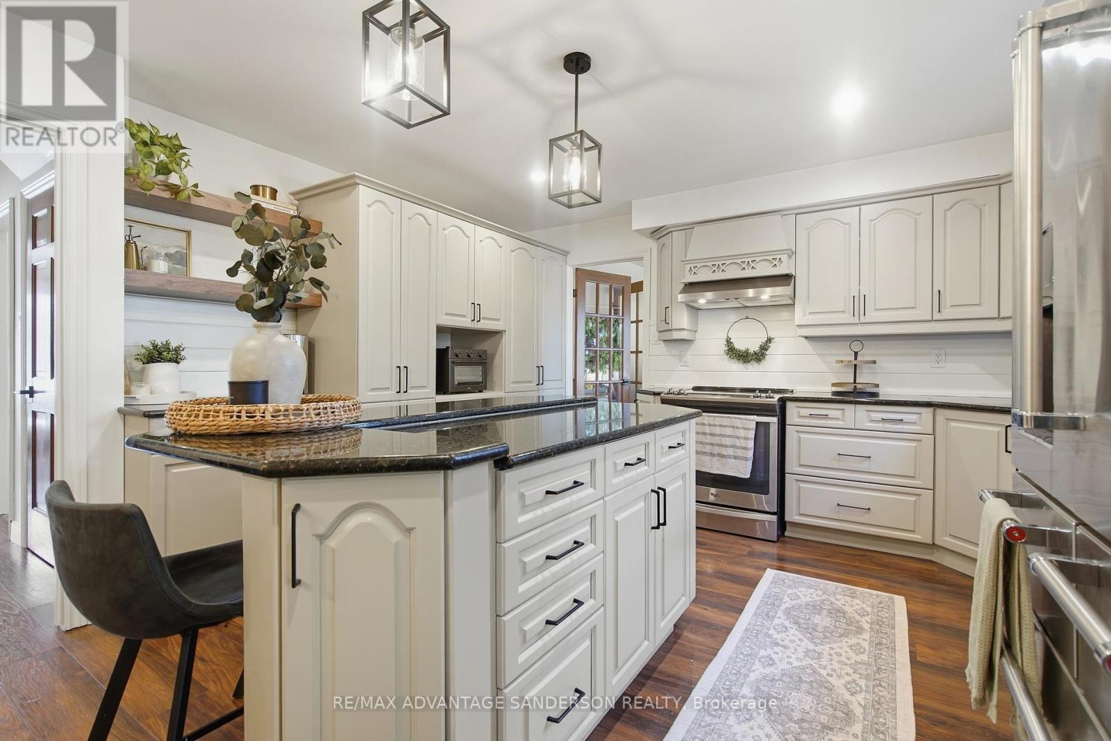 21727 VANNECK ROAD Property Photo