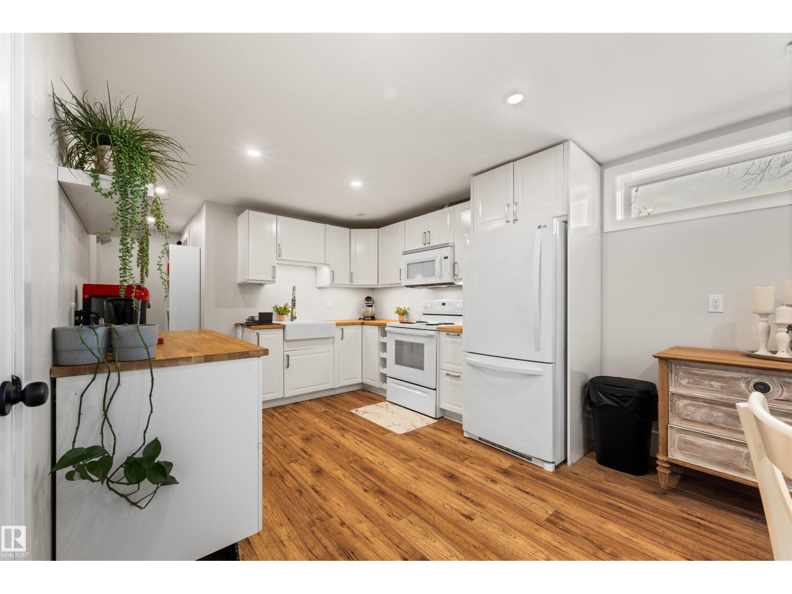 10616 125 ST NW, Edmonton