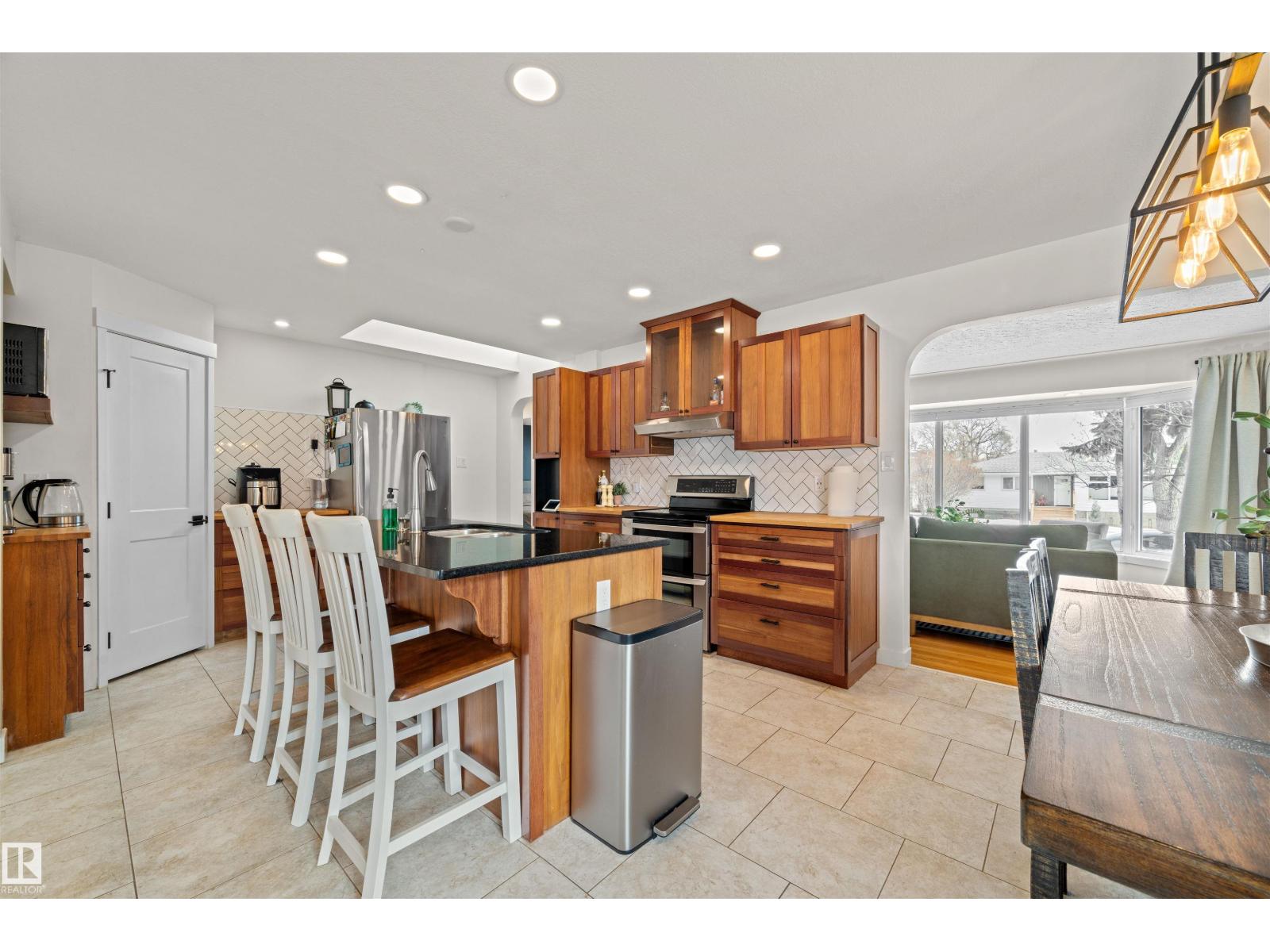 10616 125 ST NW, Edmonton