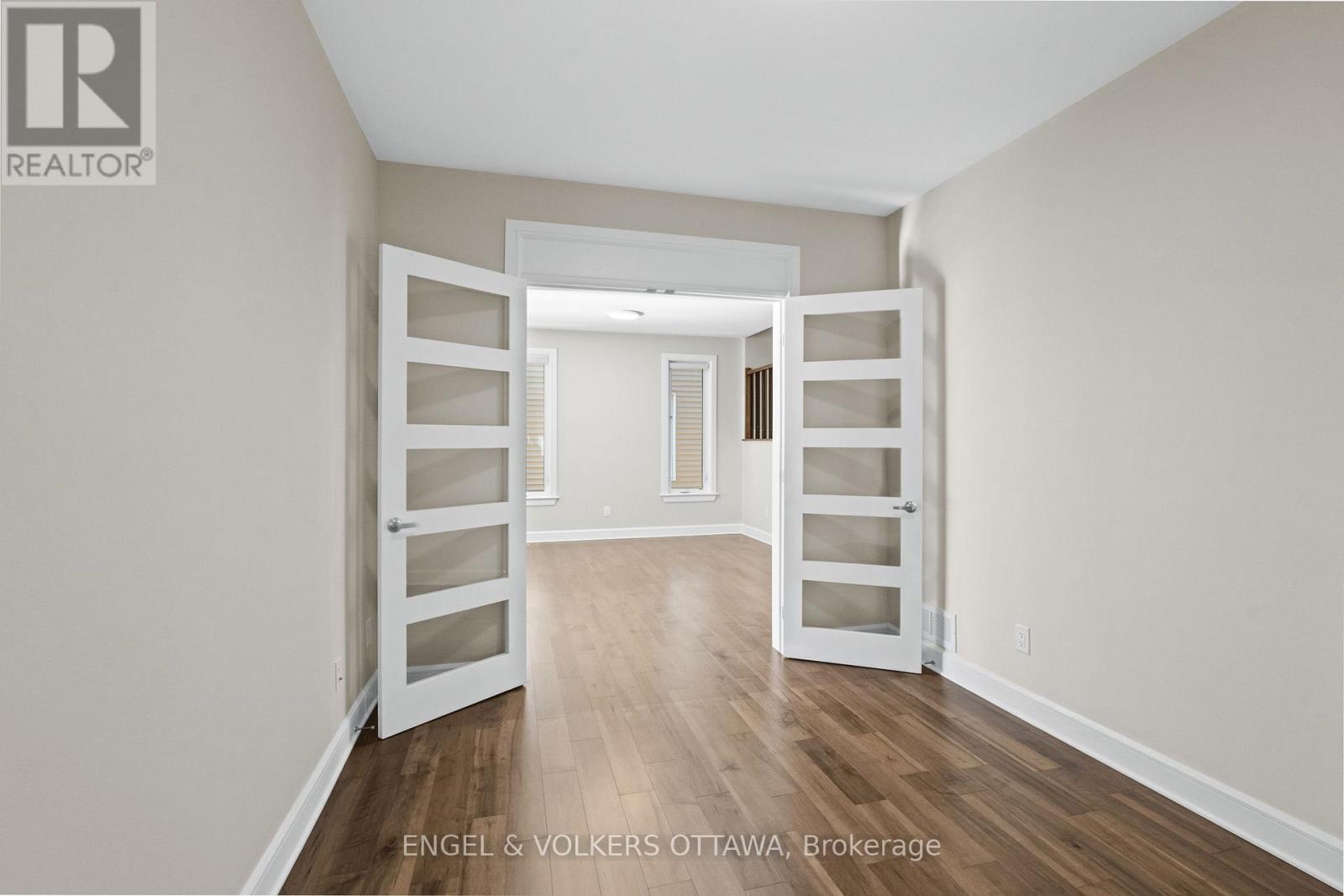 122 HELEN RAPP WAY - 19