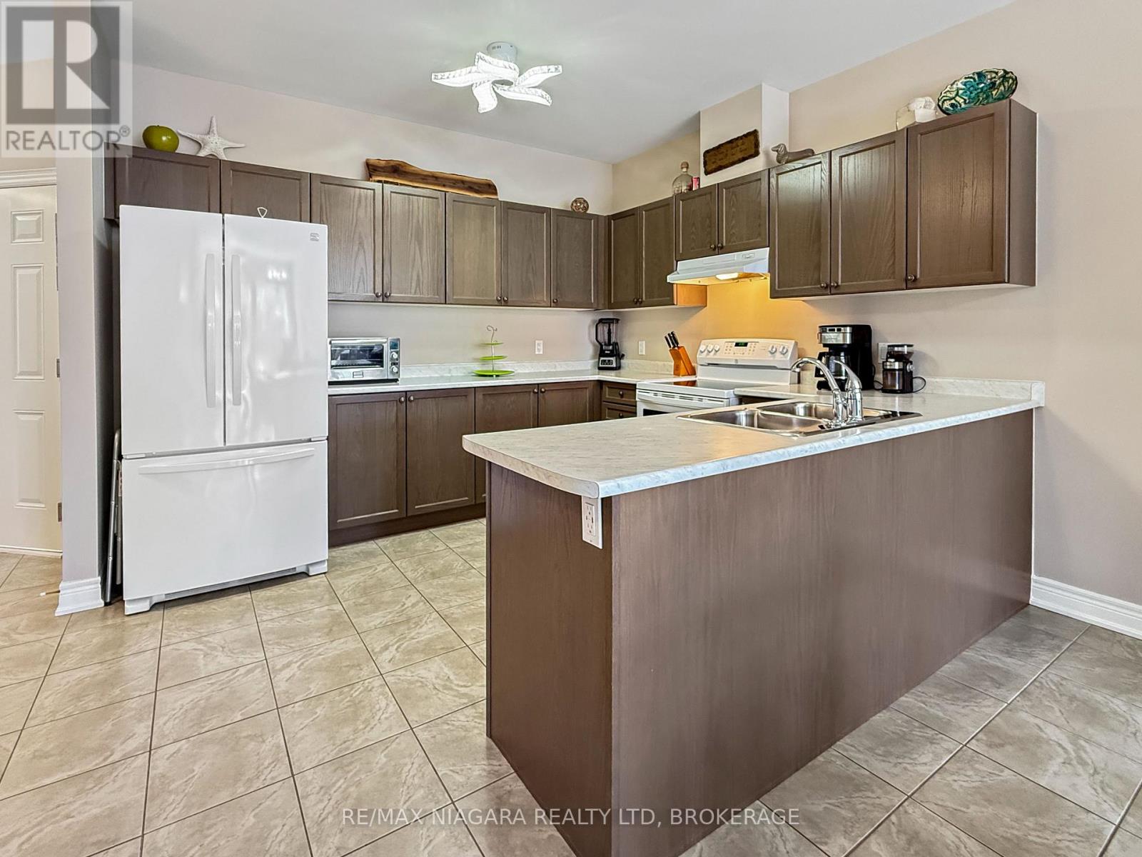 1041 MEADOWOOD STREET - 10
