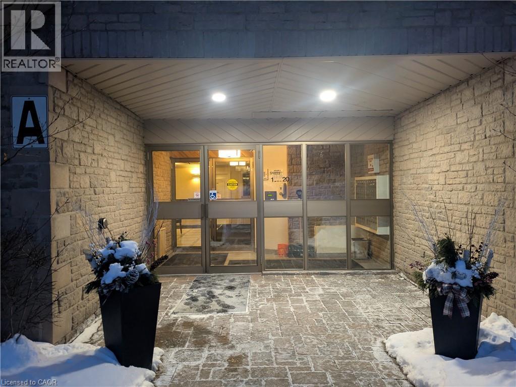 3050 PINEMEADOW Drive Unit# 16, Burlington, Ontario, L7M3X5 — Photo 24