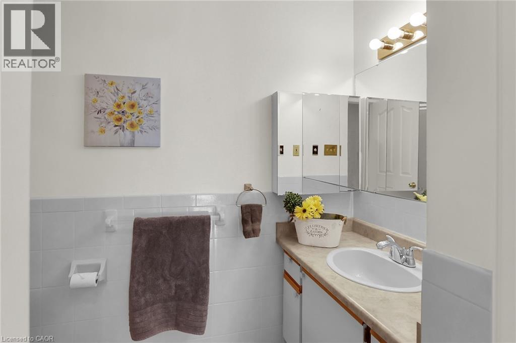 3050 PINEMEADOW Drive Unit# 16, Burlington, Ontario, L7M3X5 — Photo 21