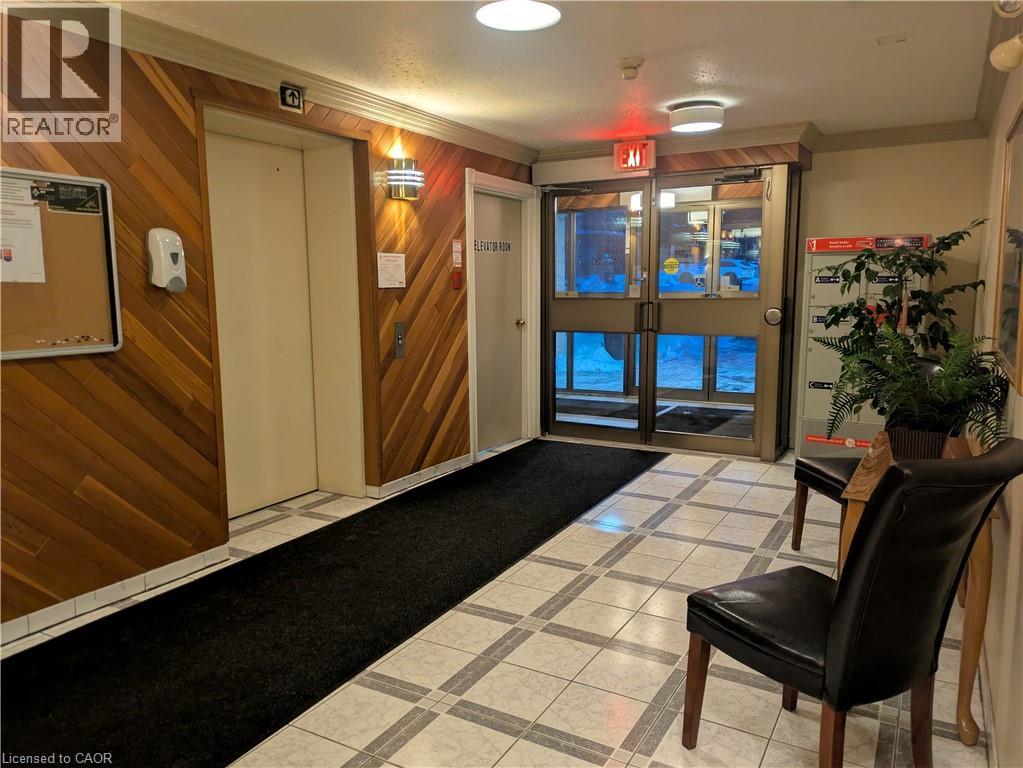3050 PINEMEADOW Drive Unit# 16, Burlington, Ontario, L7M3X5 — Photo 25