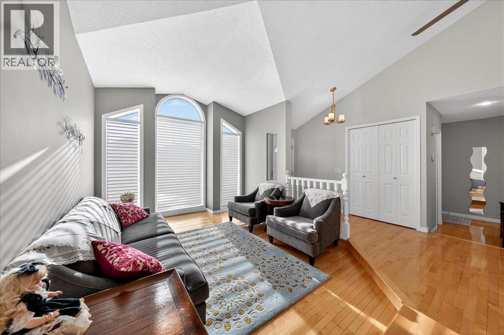 
          137 Woodbrook Road Southwest
            <br/>
            <span>Calgary</span>
            , 
            <span>AB</span>
             <span>T2W6C6</span>
        