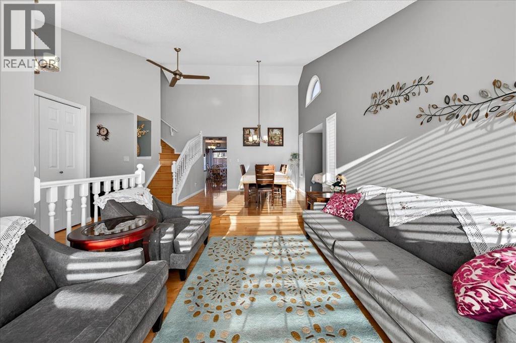 
          137 Woodbrook Road Southwest
            <br/>
            <span>Calgary</span>
            , 
            <span>AB</span>
             <span>T2W6C6</span>
         - Photo 5