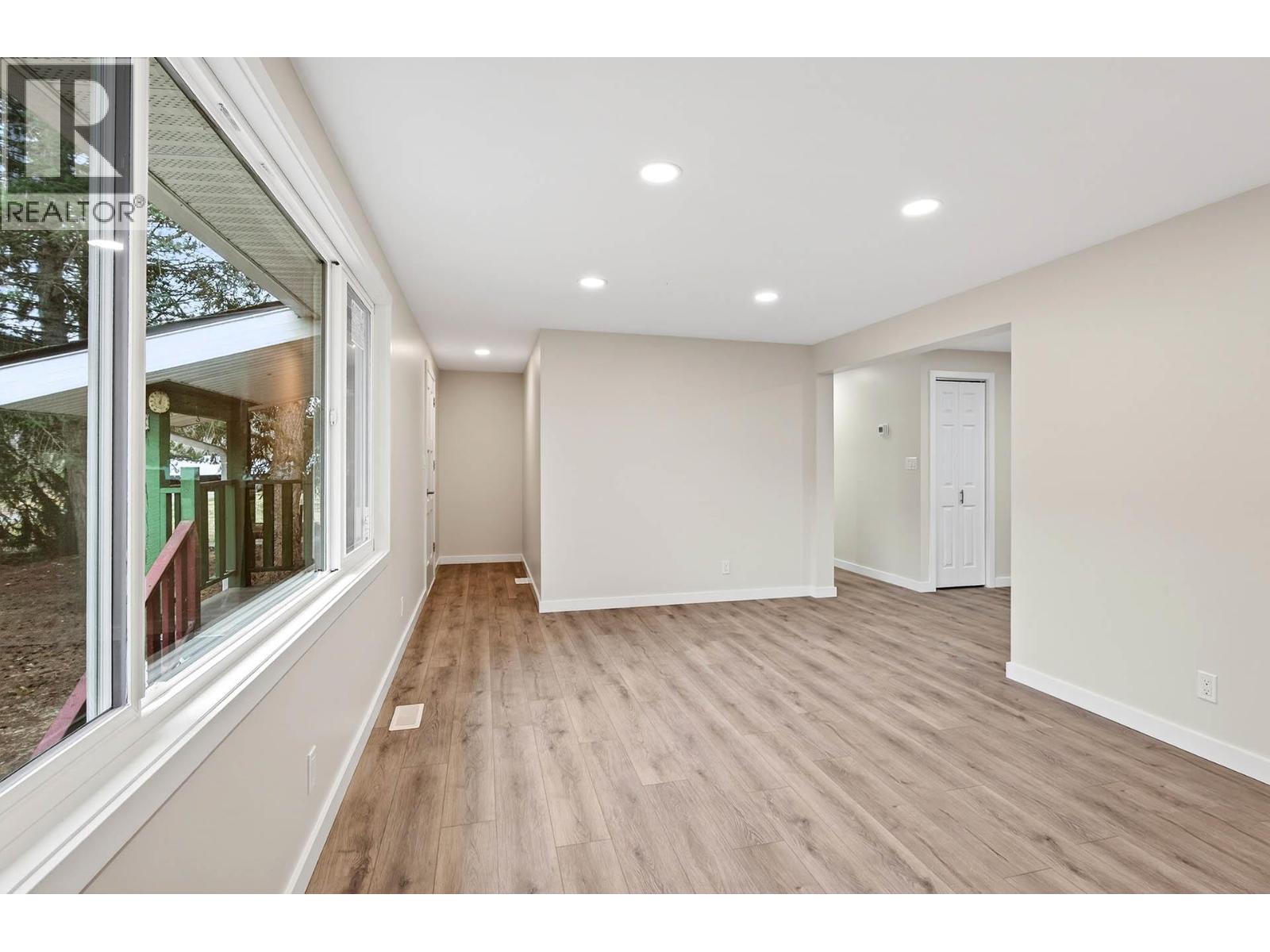 1297 THOMPSON DRIVE - 3