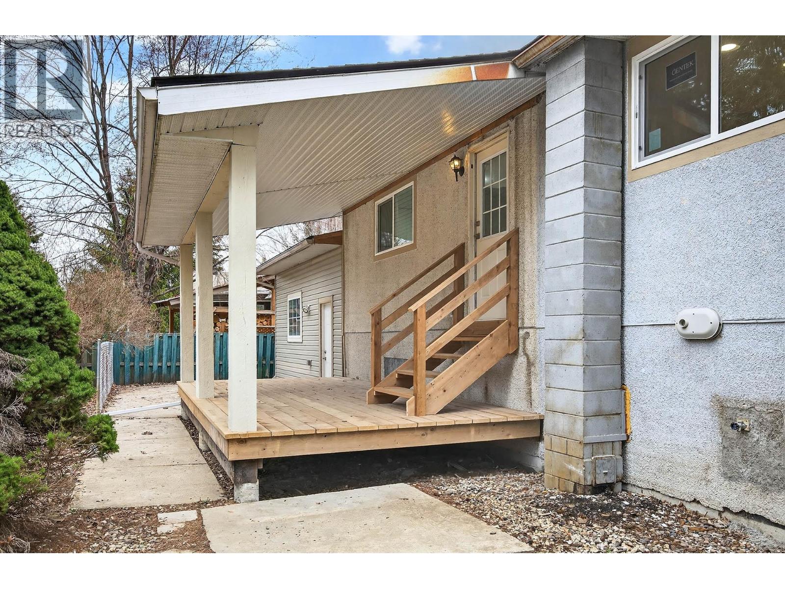 1297 THOMPSON DRIVE - 17