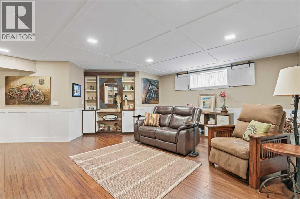 
          198 Westland Street
            <br/>
            <span>Okotoks</span>
            , 
            <span>AB</span>
             <span>T1S0B4</span>
         - Photo 31