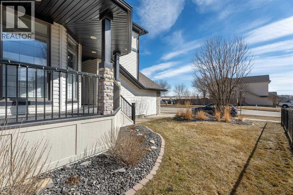 
          198 Westland Street
            <br/>
            <span>Okotoks</span>
            , 
            <span>AB</span>
             <span>T1S0B4</span>
         - Photo 37