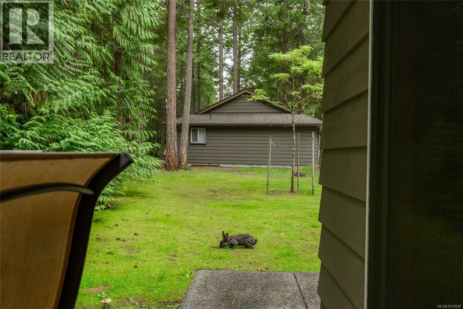 68 1051 RESORT Dr, Parksville