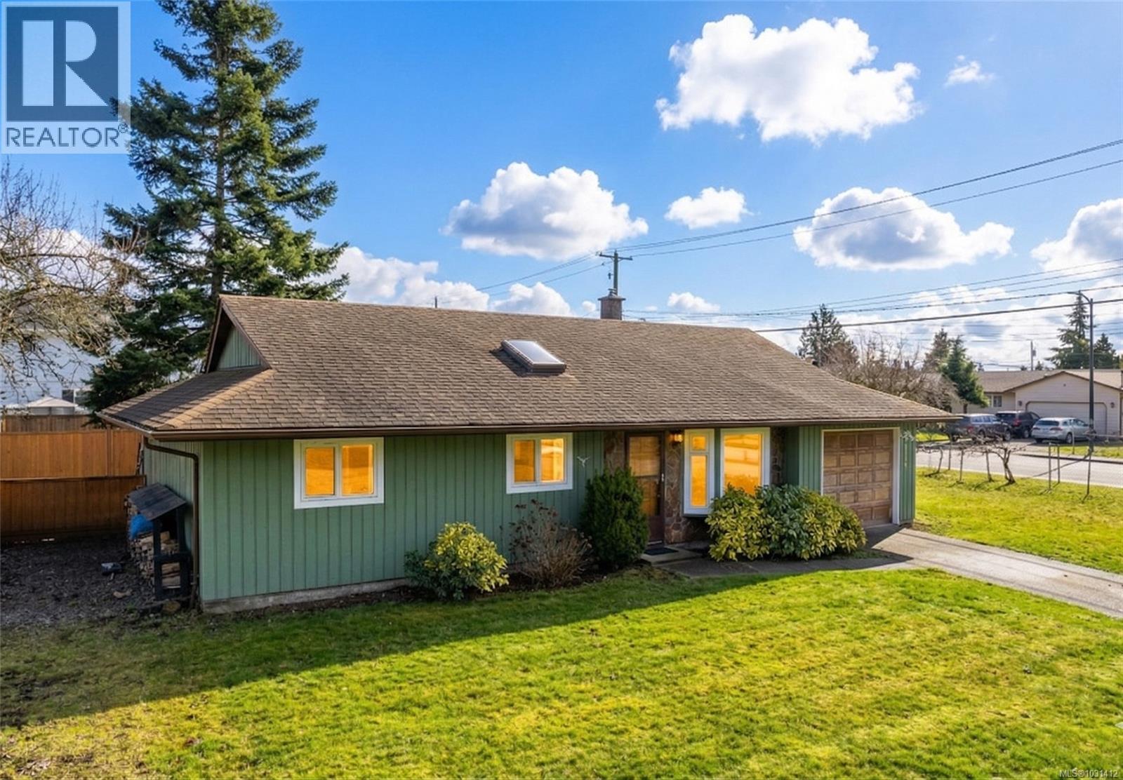 260 Pym St S, Parksville