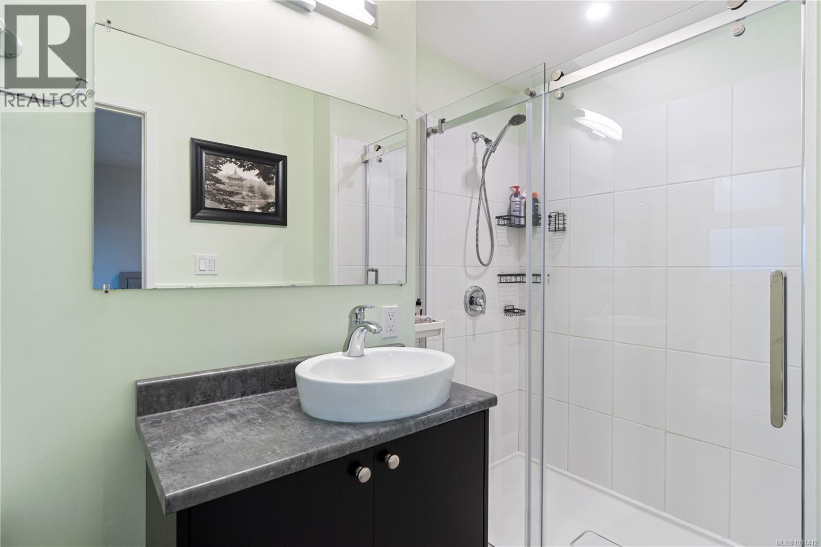 260 Pym St S, Parksville