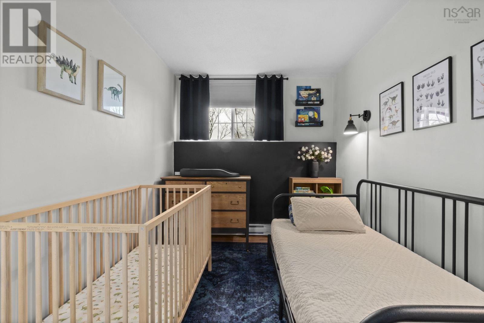 #115 79 COLLINS GROVE - 25