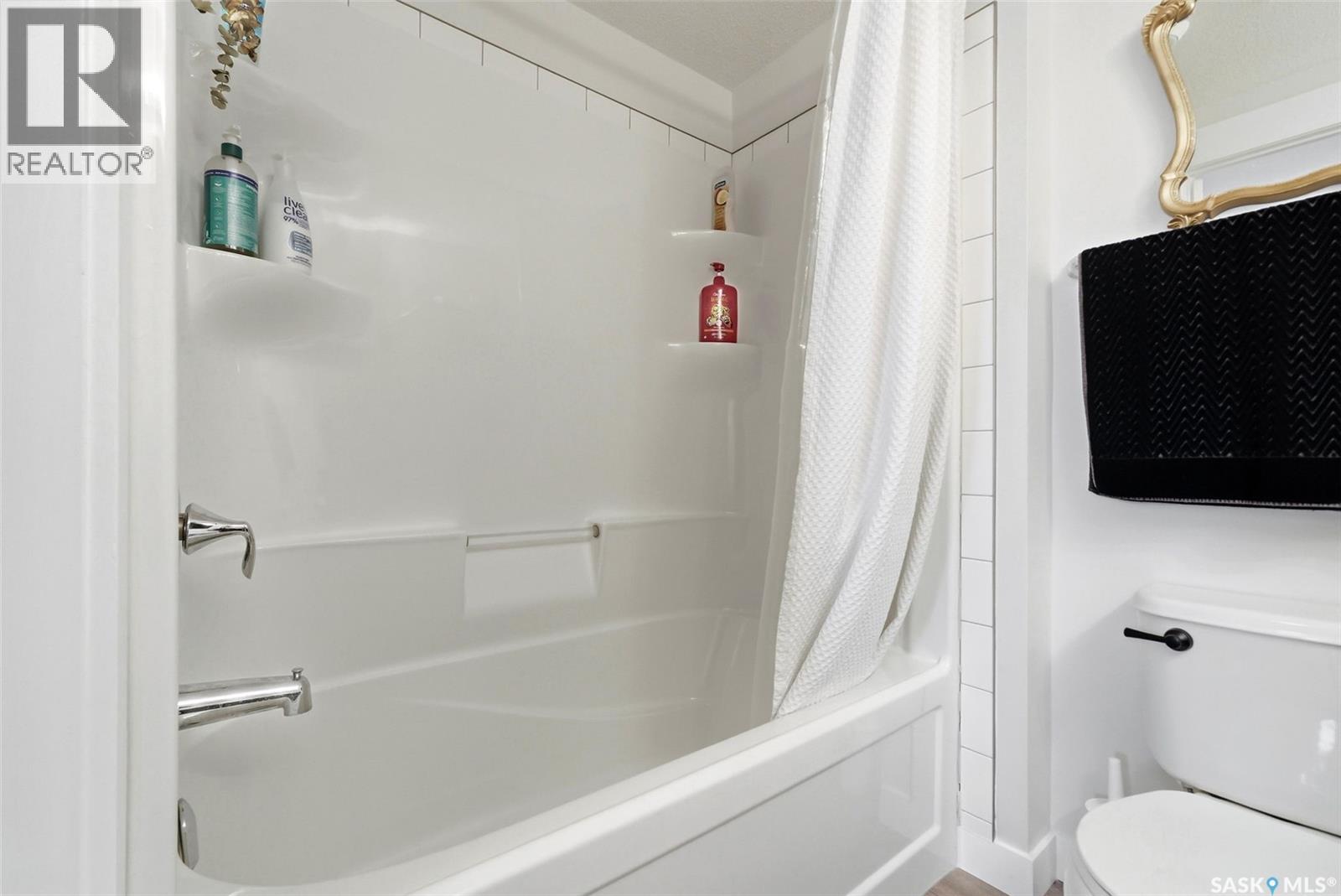 #120 5301 UNIVERSAL CRESCENT - 18