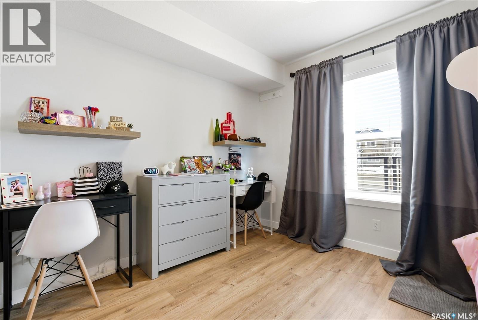 #120 5301 UNIVERSAL CRESCENT - 19