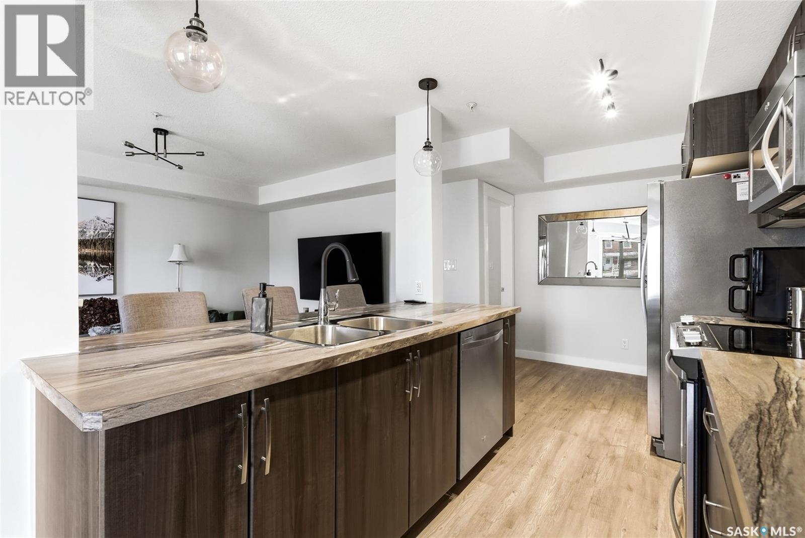 #120 5301 UNIVERSAL CRESCENT - 9